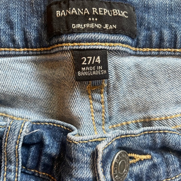 Banana Republic Girlfriend Jeans in Classic Blue - Picture 4 of 6
